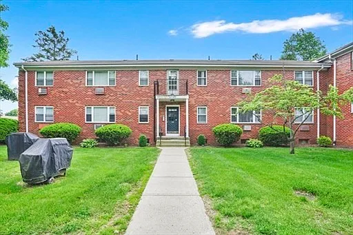 272 Regency Park Dr — Photo 23