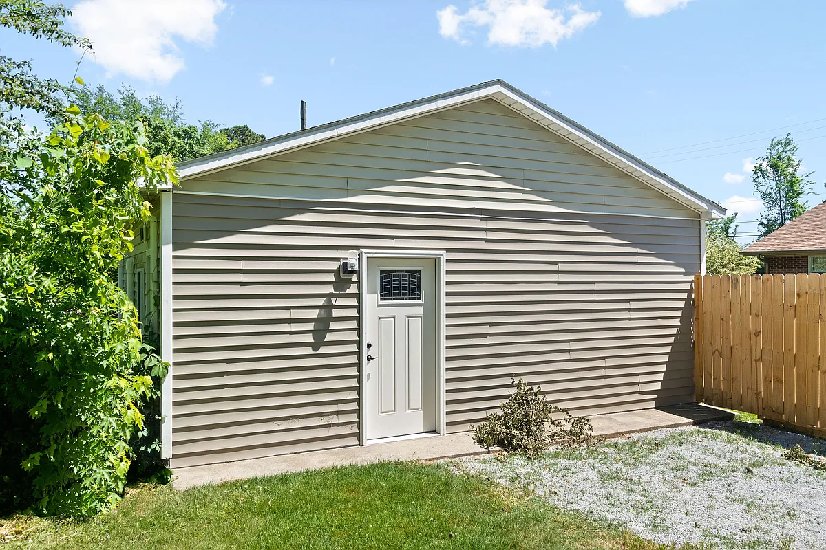 Building Photo - 478 Thompkins Ln #B
