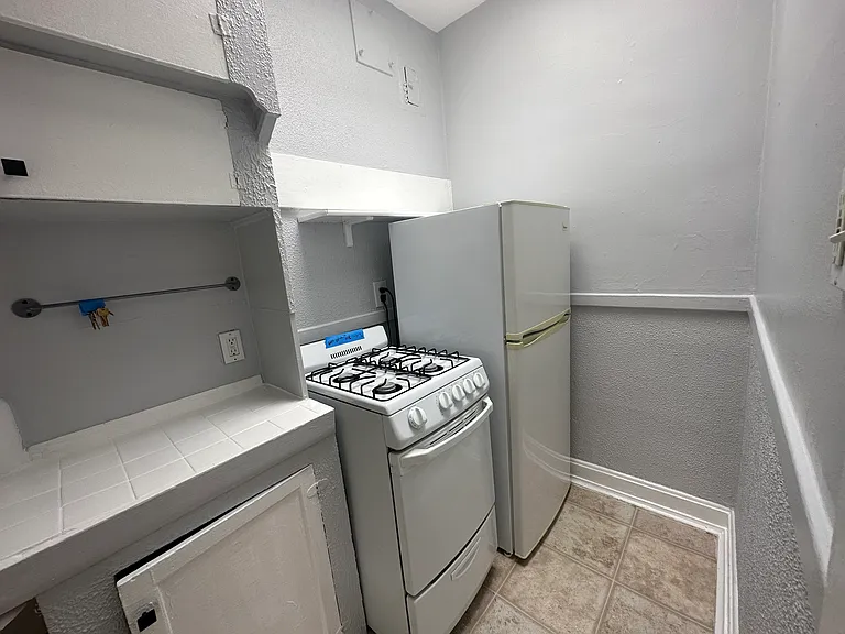 770 E 11th Ave #100 — Photo 9