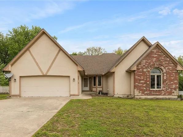 503 Larkin Ct, Warrensburg, MO 64093