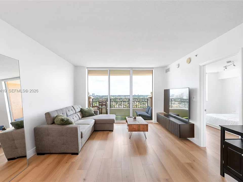 3232 Coral Way #1507