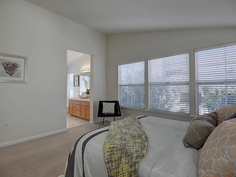 1567 Oak Point Ter — Photo 17