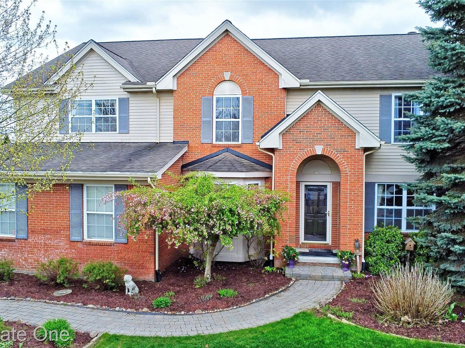 650 Eastlake Trl