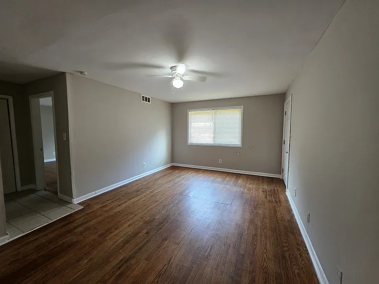 1610 Line St #3 — Photo 15