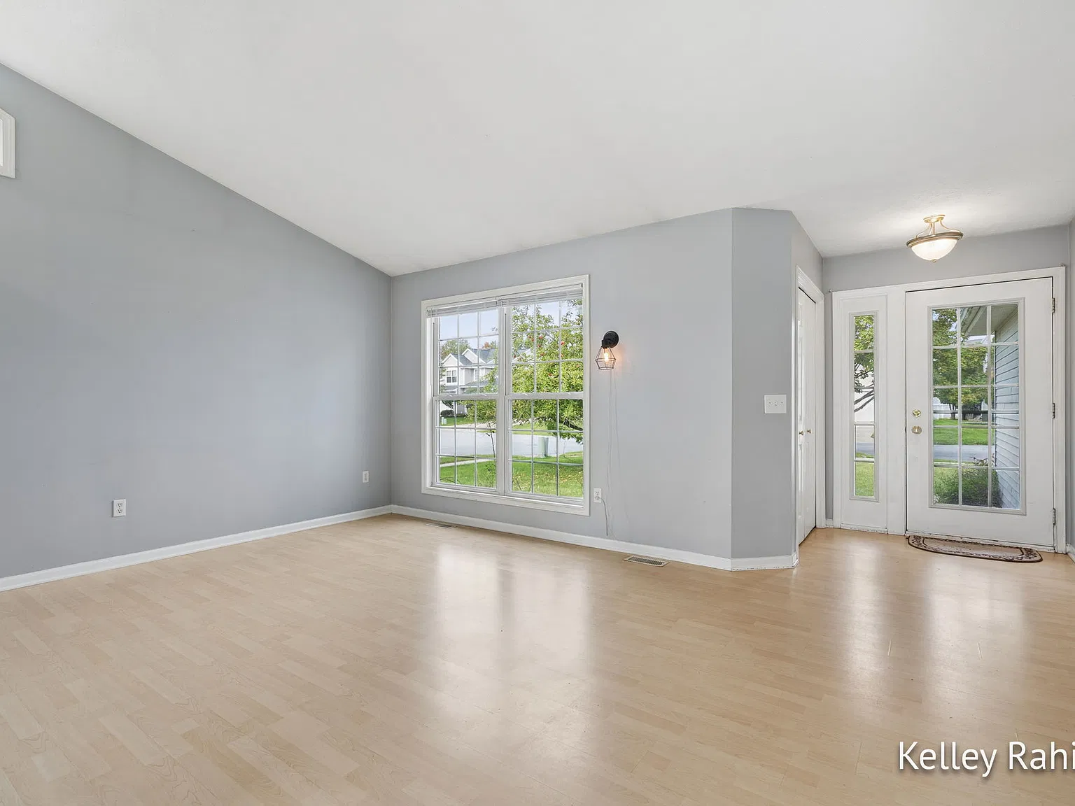 3 bed, 1440 sqft, $2,200 — Photo 3