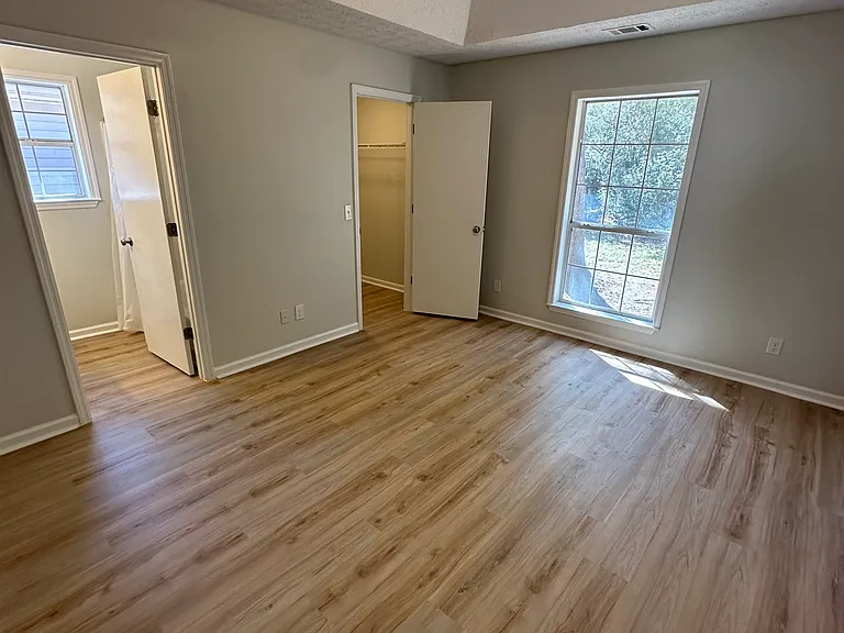 243 Stonebridge Dr — Photo 16