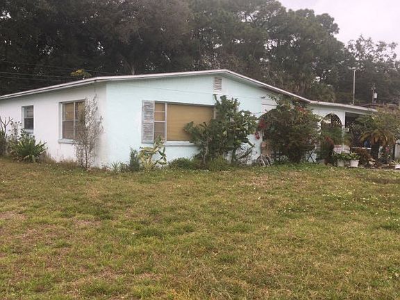 2nd image of 5614 Gateway Dr