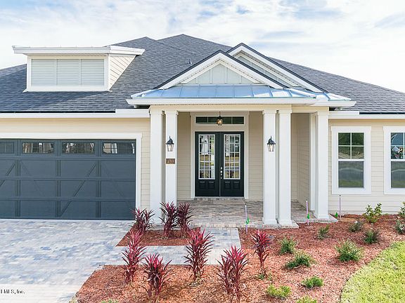 3rd image of 420 Glenneyre Cir