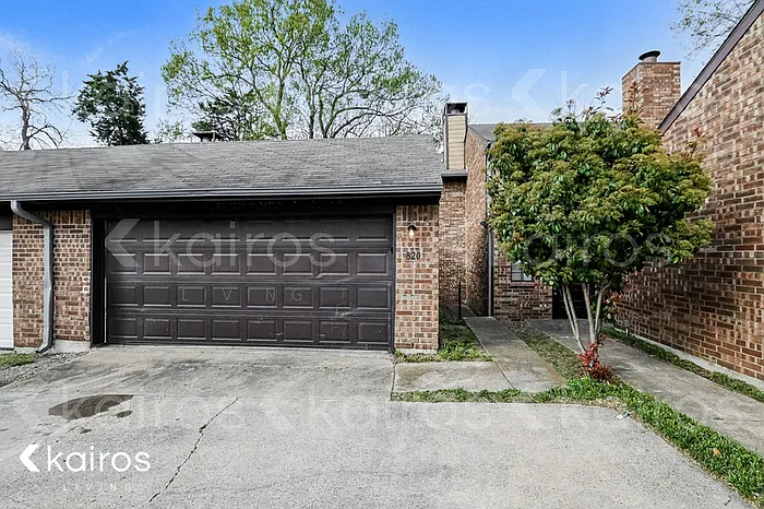 820 Courtenay Pl — Photo 1