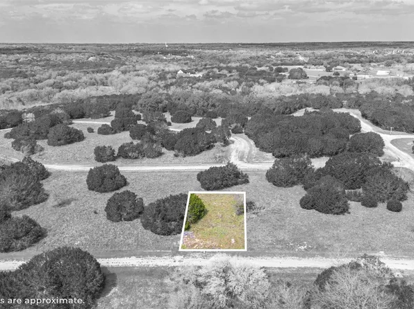 11068 Juniper Dr, Whitney, TX 76692
