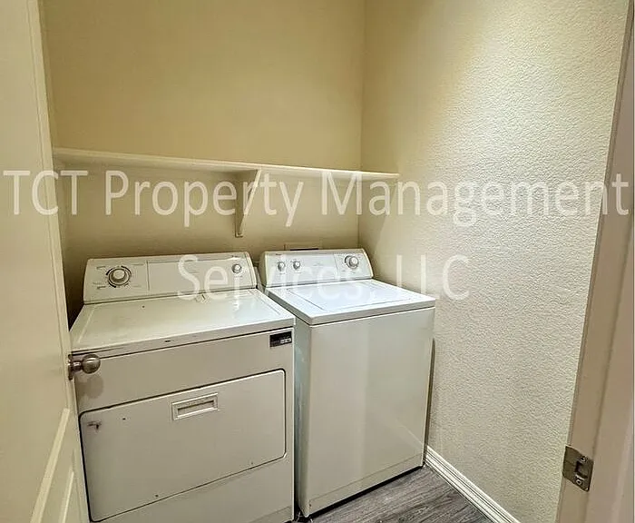 1406 W Emerald Ave #126 — Photo 6