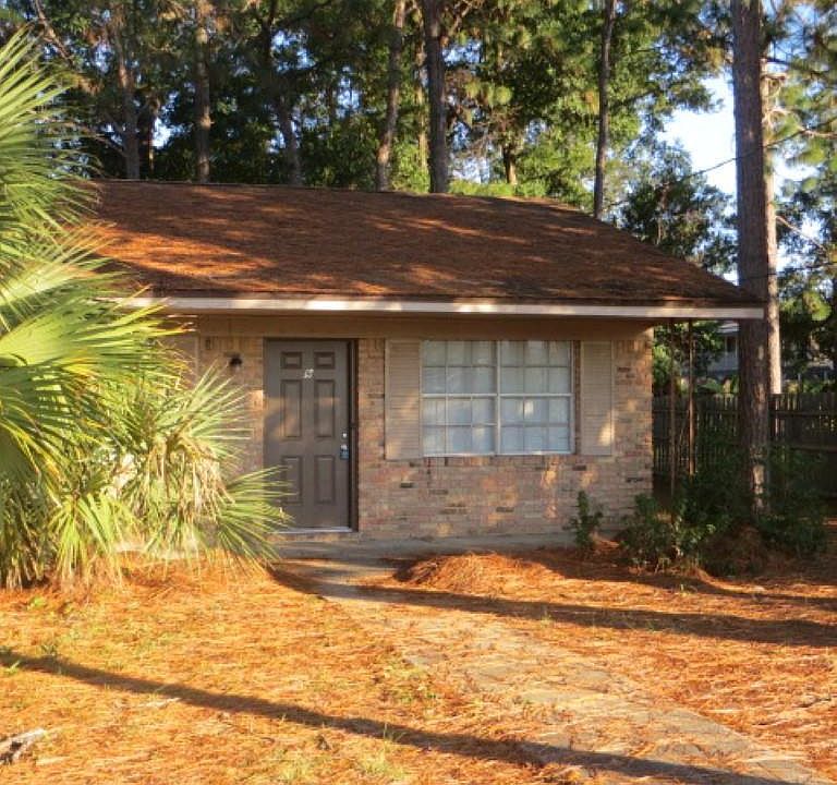 1st image of 6170 Lanier Dr #9