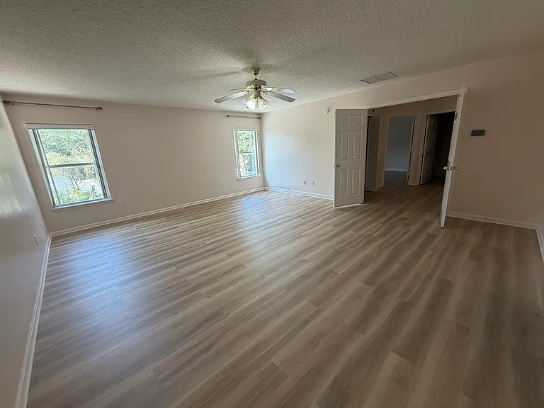 1075 Three Forks Ct — Photo 32