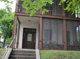 1202 Adams St, Vicksburg, MS 39183