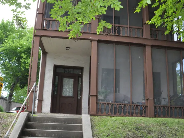 1202 Adams St, Vicksburg, MS 39183