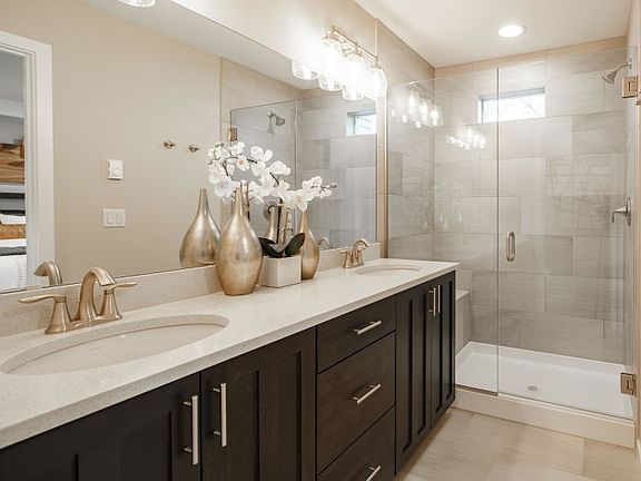 Designer Finishes in the Owner s Bath