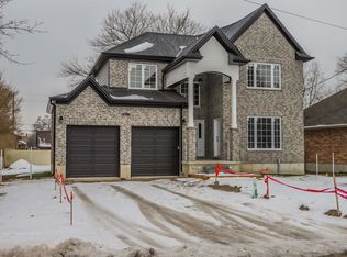 301 Wedgewood Dr #301, London, ON N5Y2G7