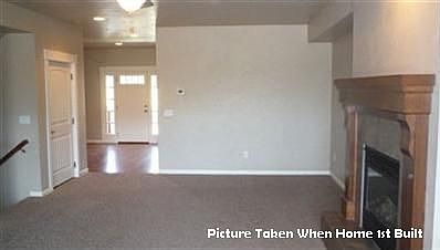5th image of 995 Camelot Dr