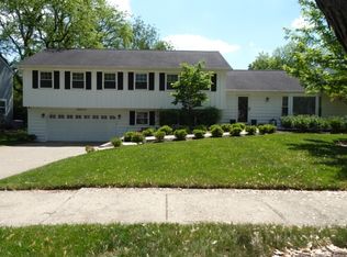 25W275 Gunston Ave, Naperville, IL 60540