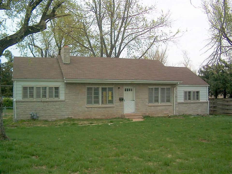 Front View of Home