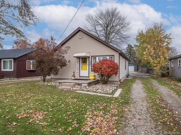 457 Raisin St, Deerfield, MI 49238