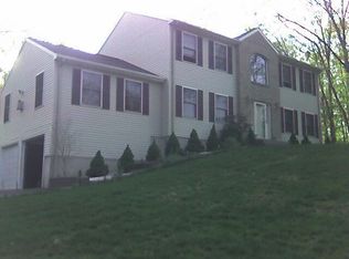 18 Robinmark Rd, Prospect, CT 06712