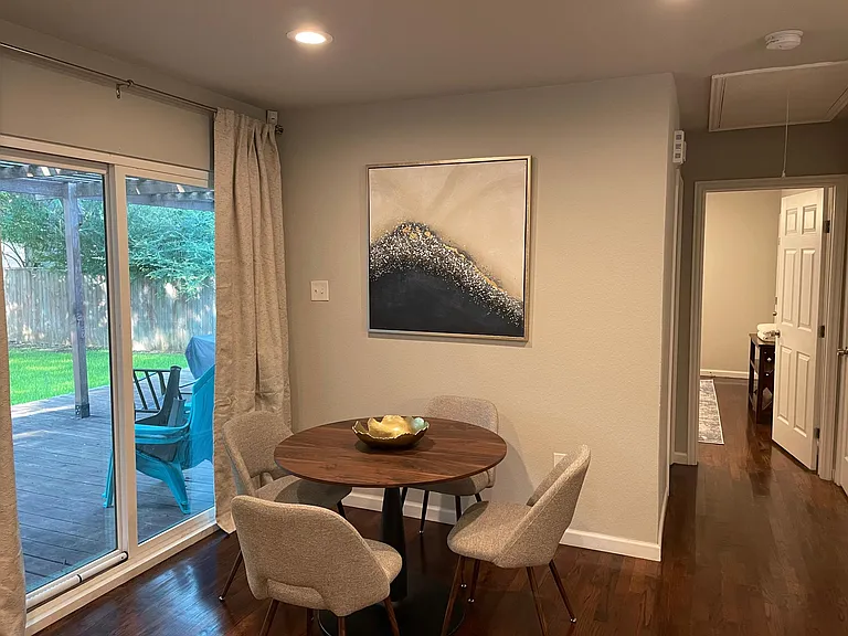 4731 Linnet Ln — Photo 4