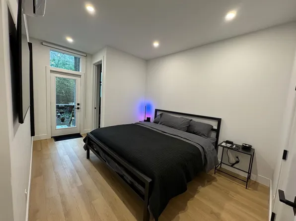 245 South Third Street image 7 of 12