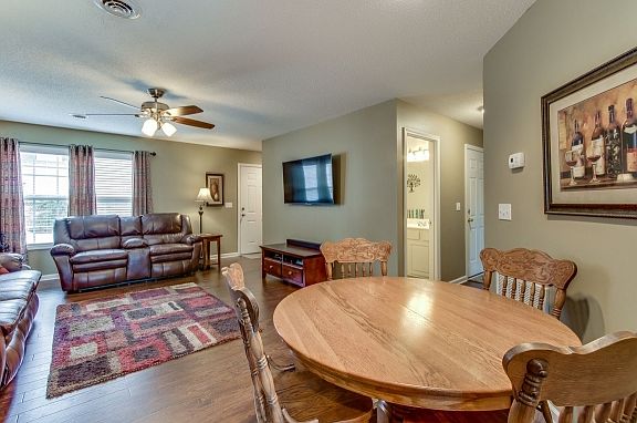 5th image of 2653 Timbers Edge Trce
