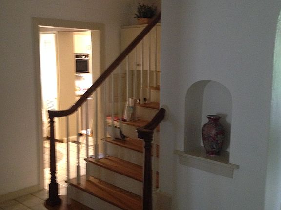 4th image of 117 Park Hills Dr SE