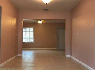 910 NE 129th St, North Miami, FL 33161