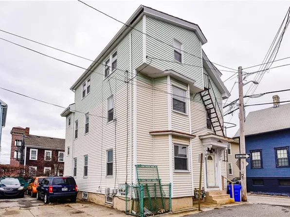 26 Pequot St, Providence, RI 02903