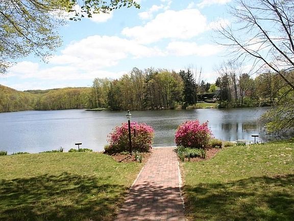 4 Waterfront Home on Pierrepont Lake