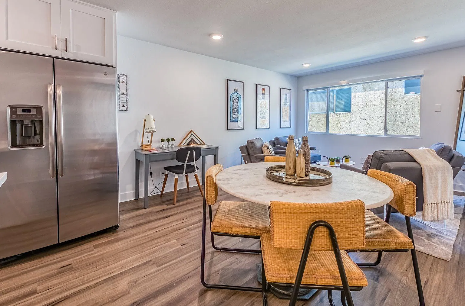 Regent Apartments — Photo 1