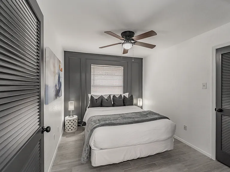 8901 Thompson Cir — Photo 8