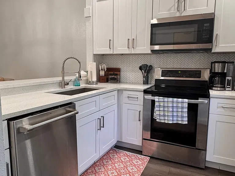 654 Capistrano Ct — Photo 7
