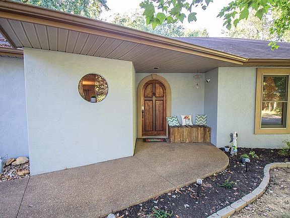 5th image of 5541 Dee Acres Dr