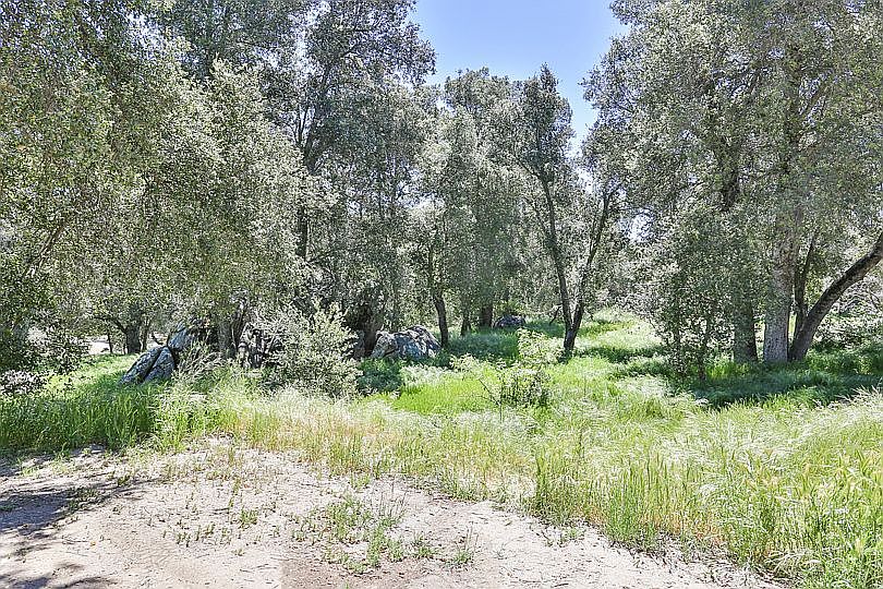 2nd image of 18621 Keyes Dr