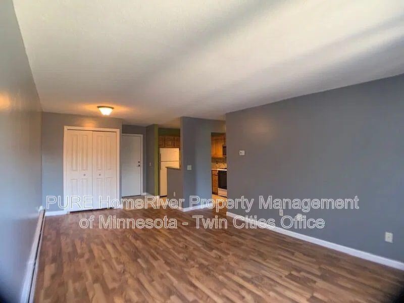 1 bed, 1.0 bath, 608 sqft, $1,255 — Photo 3