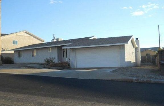 1st image of 615 Manzanita Dr