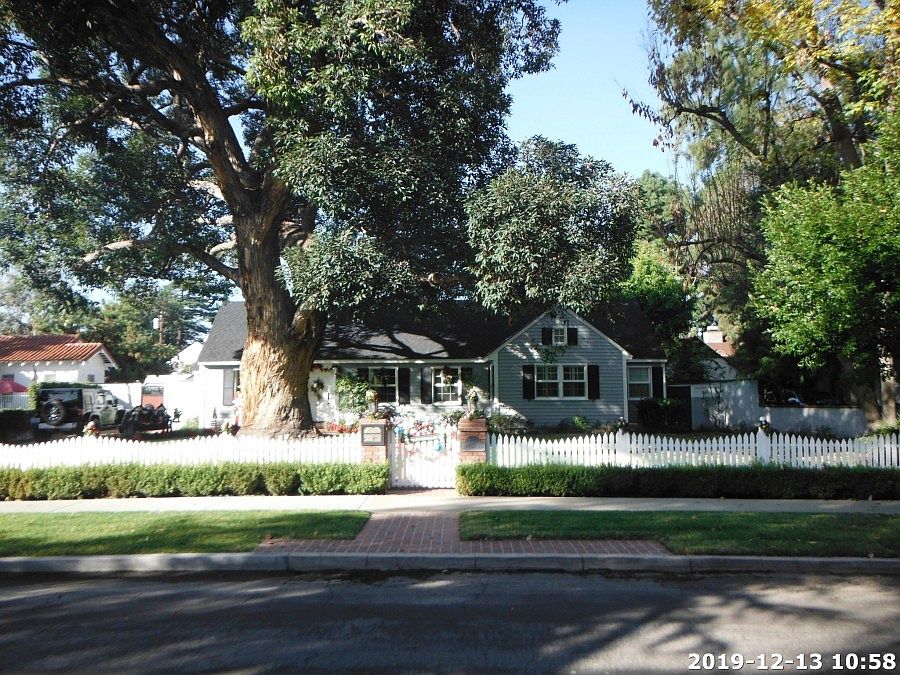 1st image of 777 Woodward Blvd