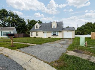 6 Duet Ct, Newark, DE 19713