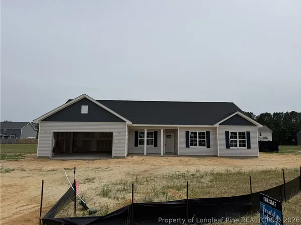 7815 Iron Ct, Fayetteville, NC 28306