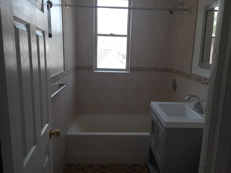 317 William St #B — Photo 10