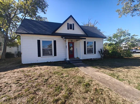 410 N 3rd St, Rogers, AR 72756