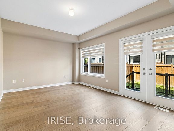 5th image of 62 Laskin Dr