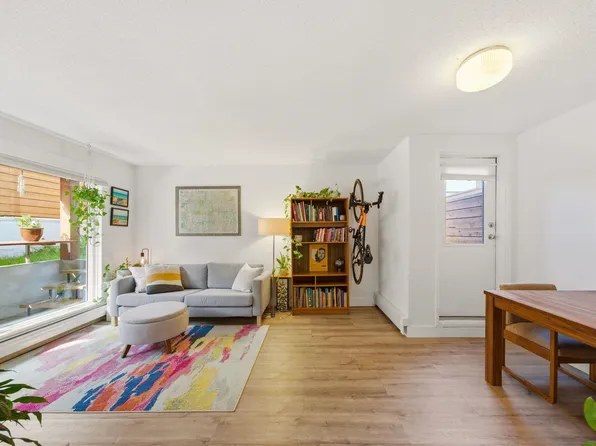 570 E 8th Ave #103, Vancouver, BC V5T 1S8