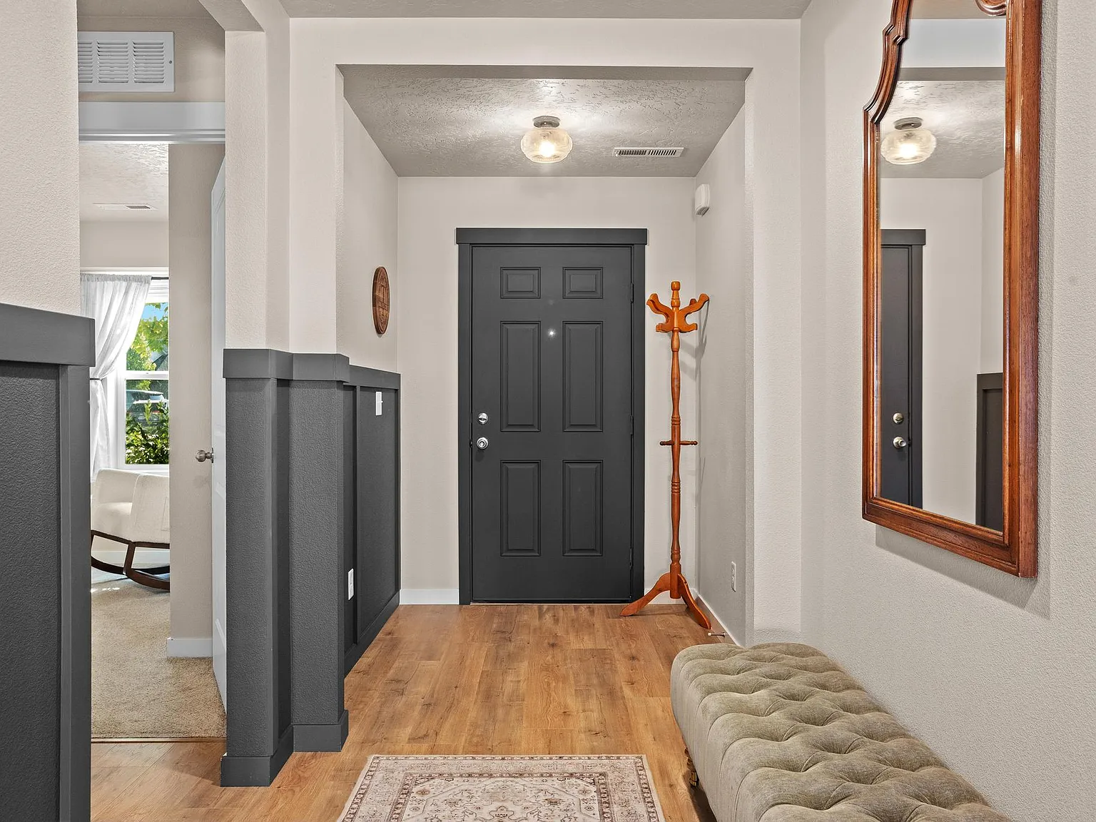 3 bed, 1650 sqft, $2,450 — Photo 4