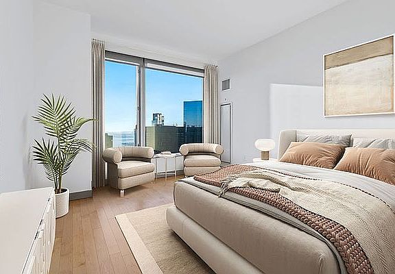 4th image of 8 Spruce St APT 22M