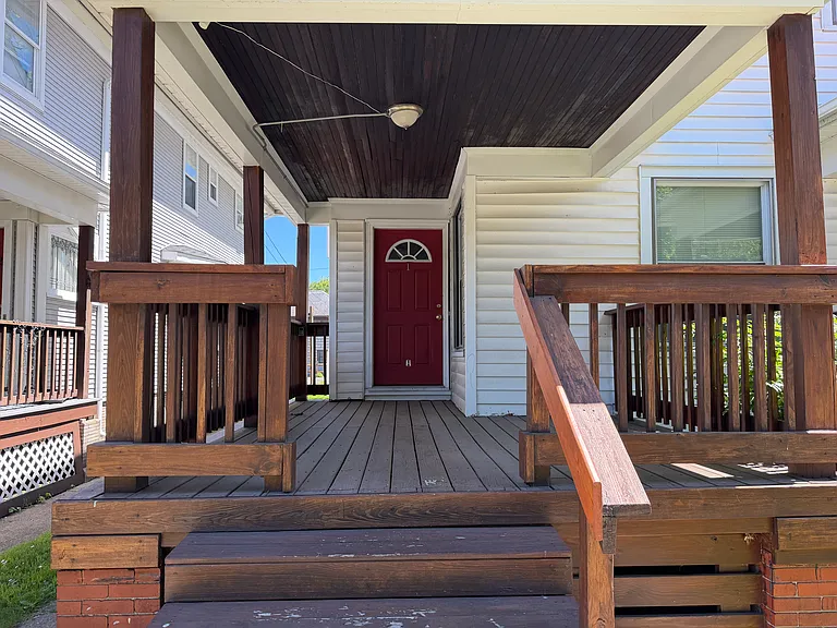 365 Alexander St — Photo 1